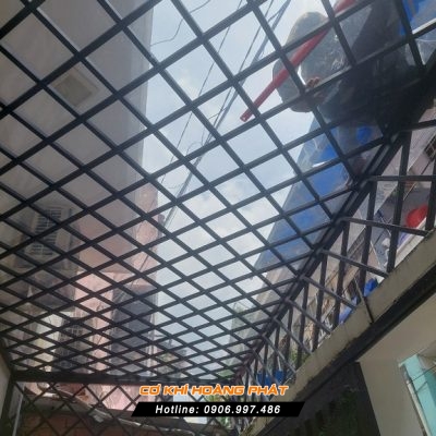 Làm Mái Nhựa Poly Lấy Sáng Tại Bình Dương