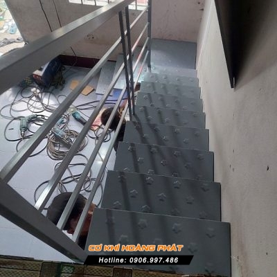Làm Cầu Thang Sắt Tại Biên Hoà Đồng Nai
