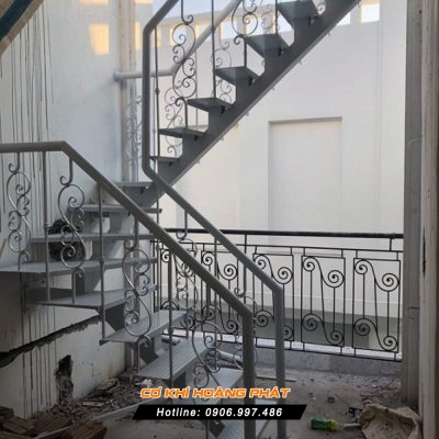 Làm Cầu Thang Sắt Tại Quận Gò Vấp