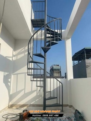Làm cầu thang sắt tại Dĩ An Bình Dương