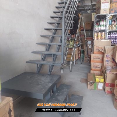 Làm Cầu Thang Sắt Tại Quận Tân Bình
