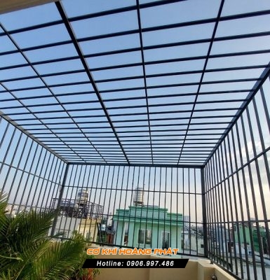 Làm khung sắt bảo vệ tại Quận 10
