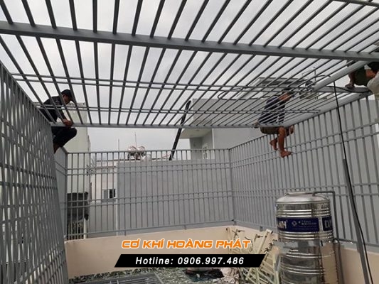 Làm khung sắt bảo vệ tại Quận 4