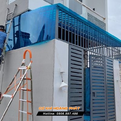 Làm Mái Nhựa Poly Lấy Sáng Tại Quận 2