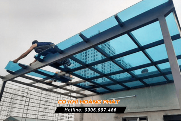 Báo giá lợp mái nhựa poly tại quận Bình Thạnh