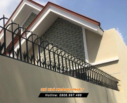 Thợ làm hàng rào sắt tại Đồng Nai