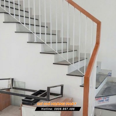 Làm lan can cầu thang sắt tại Quận 12
