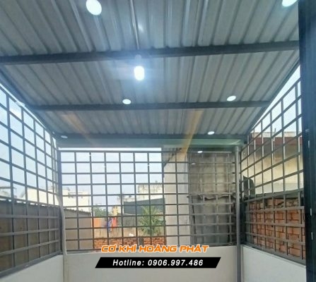 Báo giá lợp mái tôn sân thượng tại Quận 4