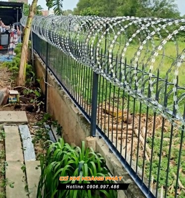 Thi công chông hàng rào sắt đặc tại TPHCM