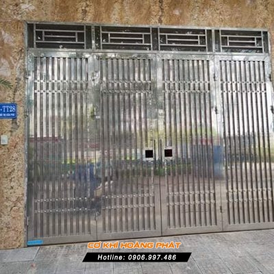 Làm cửa cổng inox tại Quận 1