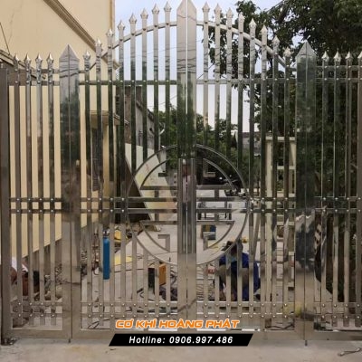 Làm cửa cổng inox tại Quận 5