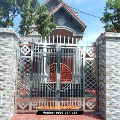 Làm cửa cổng inox tại Quận 7