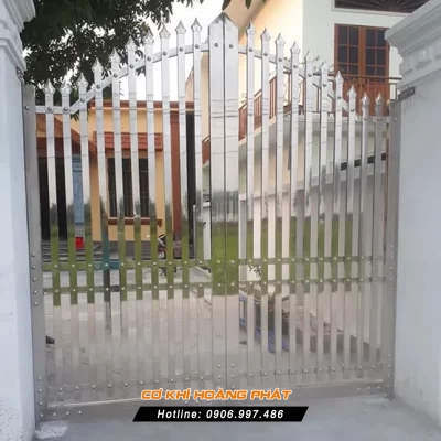 Làm cửa cổng inox tại Quận 7