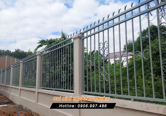 Hàng rào sắt